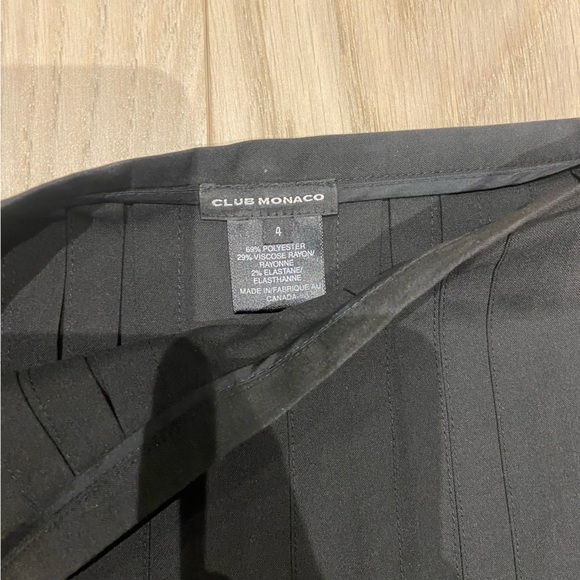 Club Monaco skirt - Picture 2 of 2